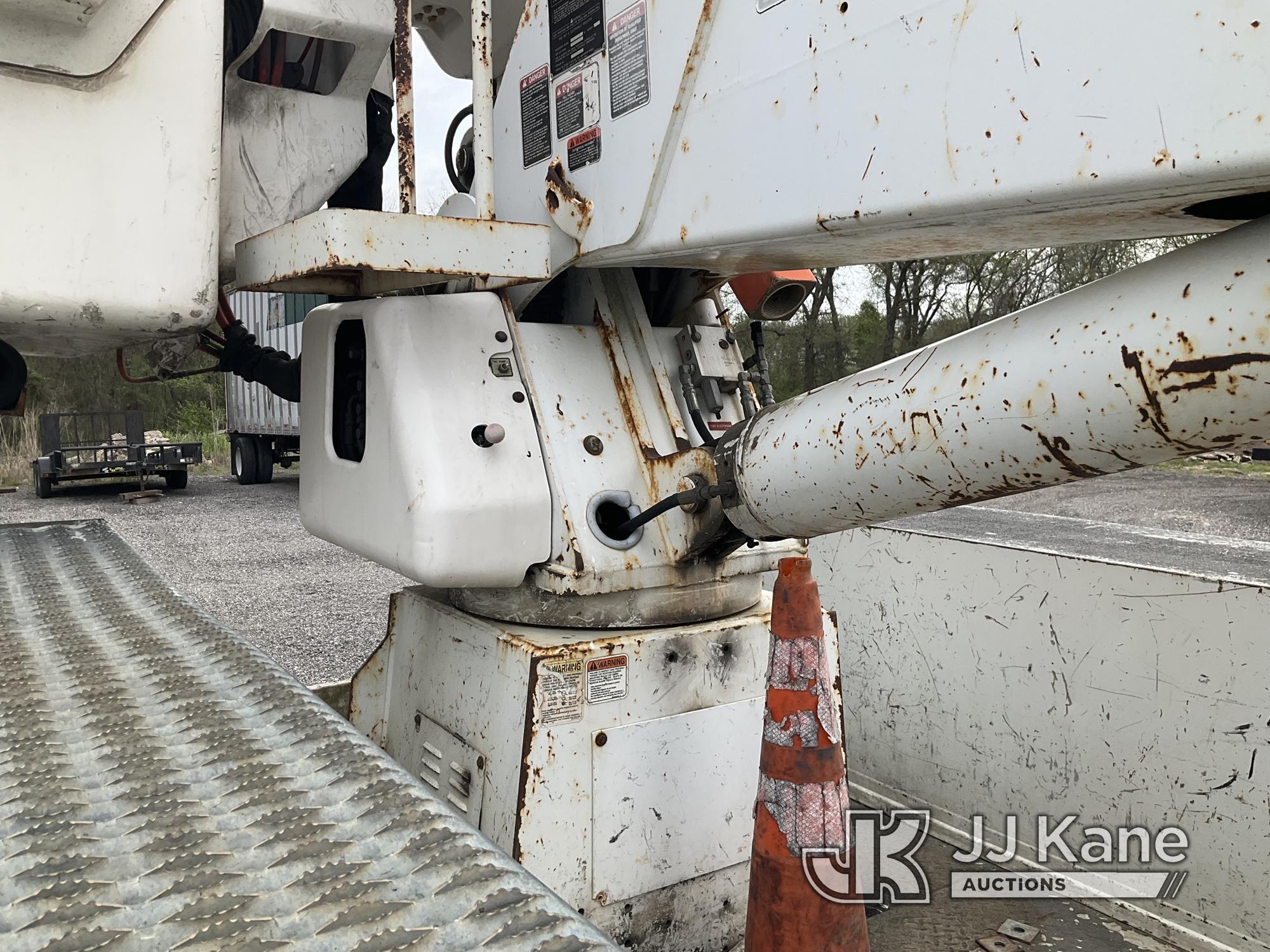 (Tipton, MO) Altec AA755, Material Handling Bucket Truck rear mounted on 2006 International 7300 4x4