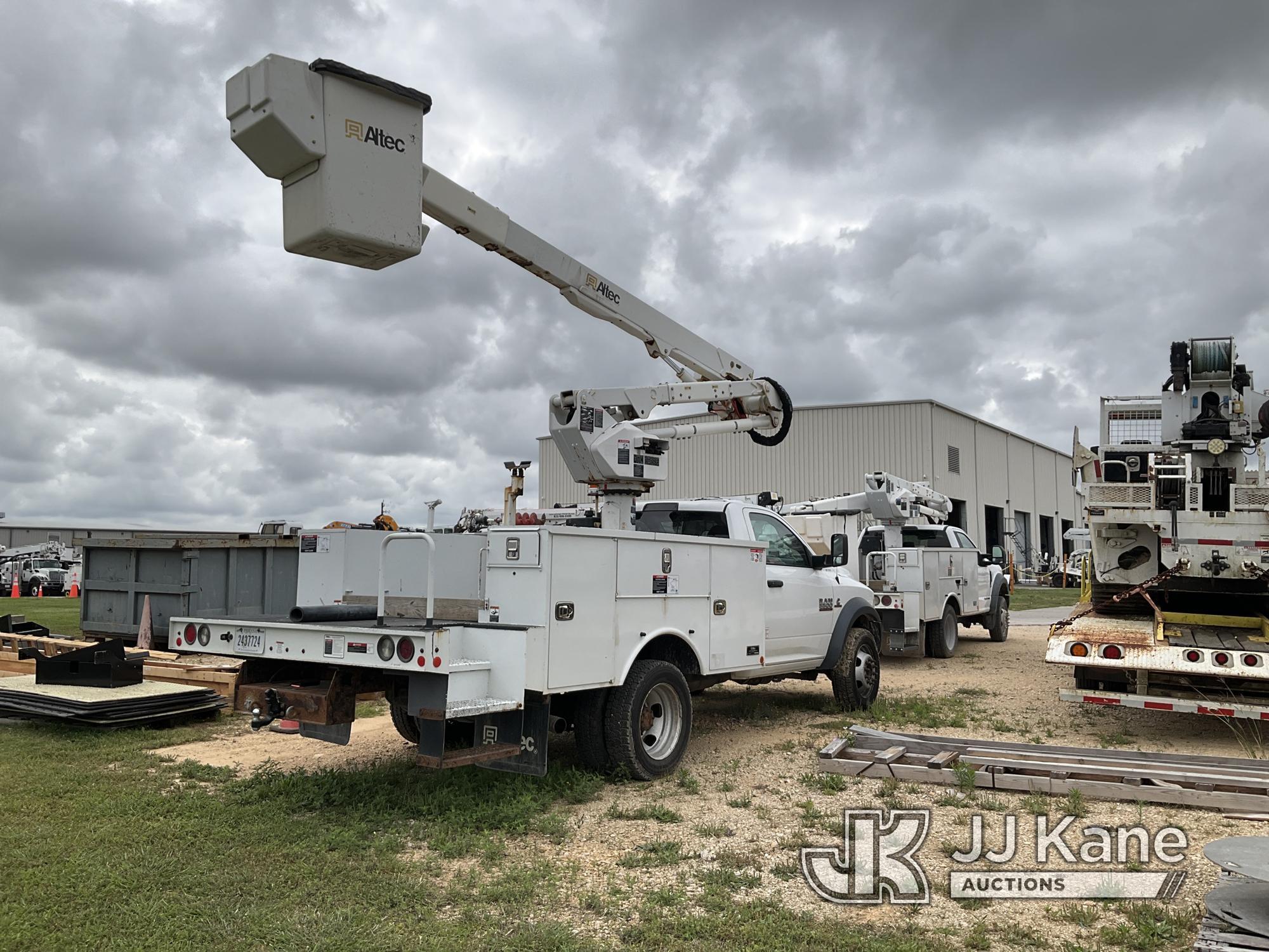 (Houston, TX) Altec AT40G, Articulating & Telescopic Bucket Truck mounted behind cab on 2016 RAM 550