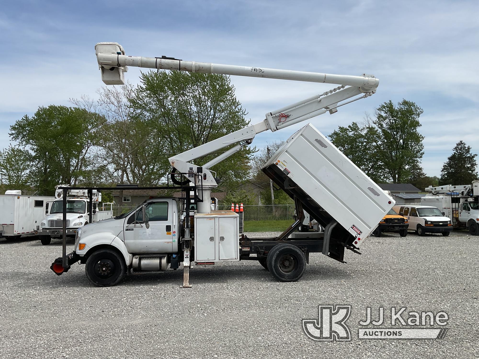 (Hawk Point, MO) Altec LR756, Over-Center Bucket mounted behind cab on 2013 Ford F750 Chipper Dump T