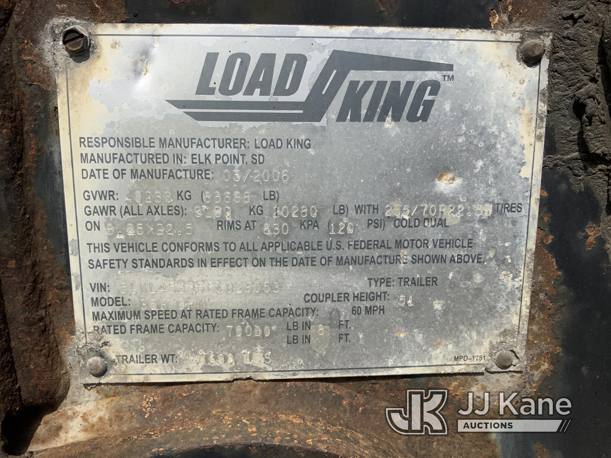 (Hawk Point, MO) 2006 Load King 353 DFM Tri-Axle Folding Gooseneck Lowboy Trailer Missing Deck Board