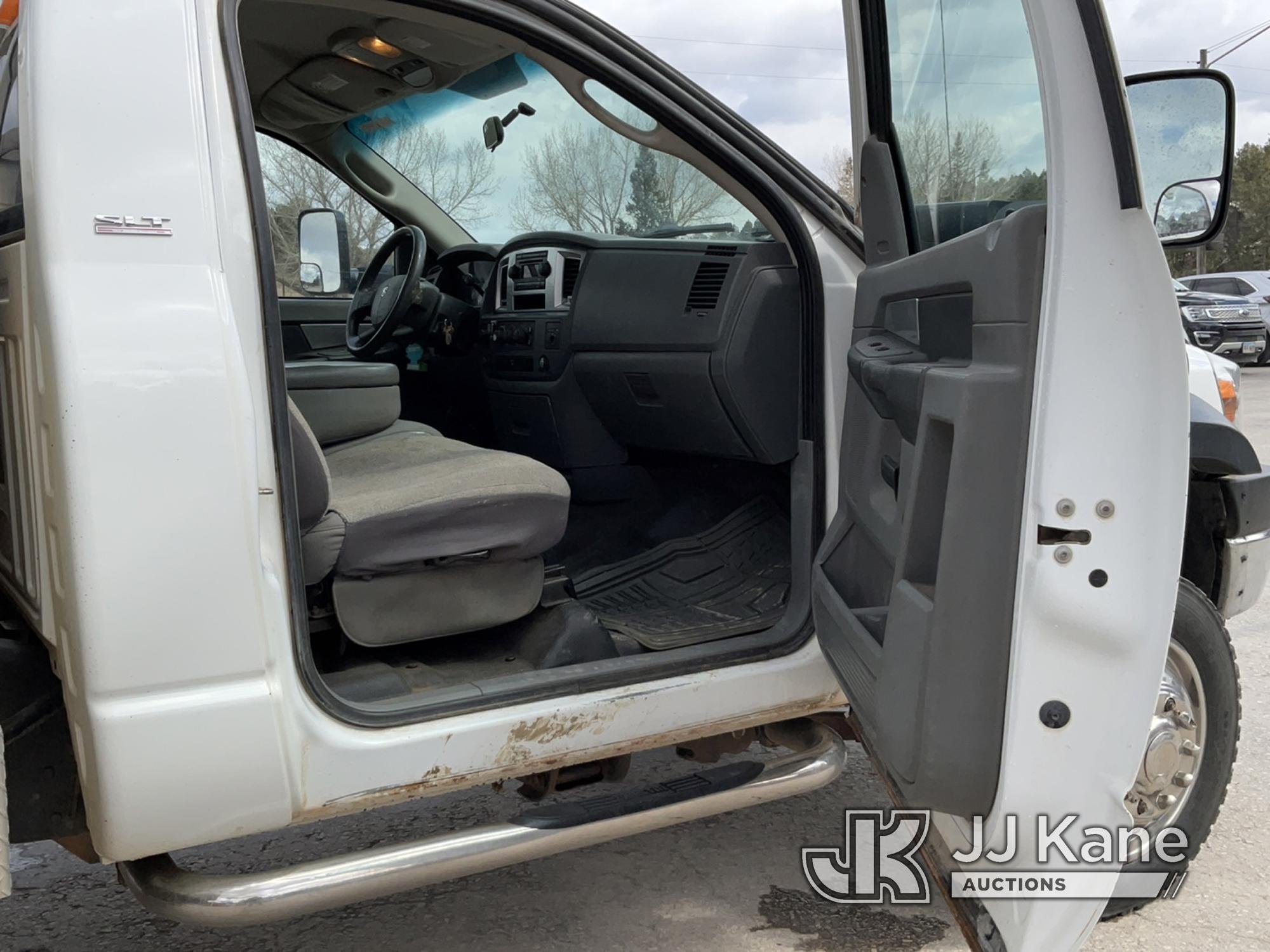 (Custer, SD) HiRanger HR37-MH, Material Handling Bucket Truck center mounted on 2008 Dodge Ram 5500