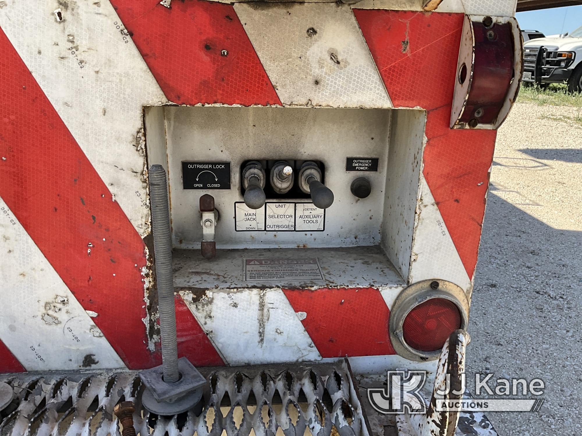 (San Antonio, TX) Terex/Telelect HiRanger 5FC-55, Bucket mounted behind cab on 2002 Ford F750 Utilit