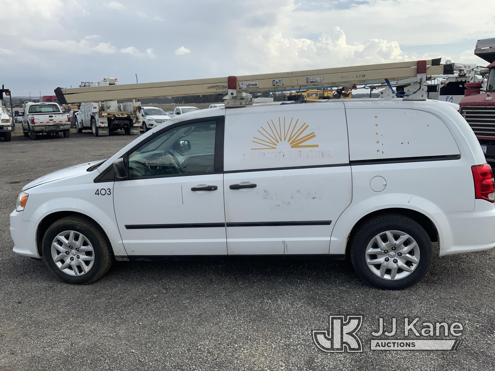 (Ashland, OH) 2014 RAM C/V Mini Cargo Van Runs & Moves