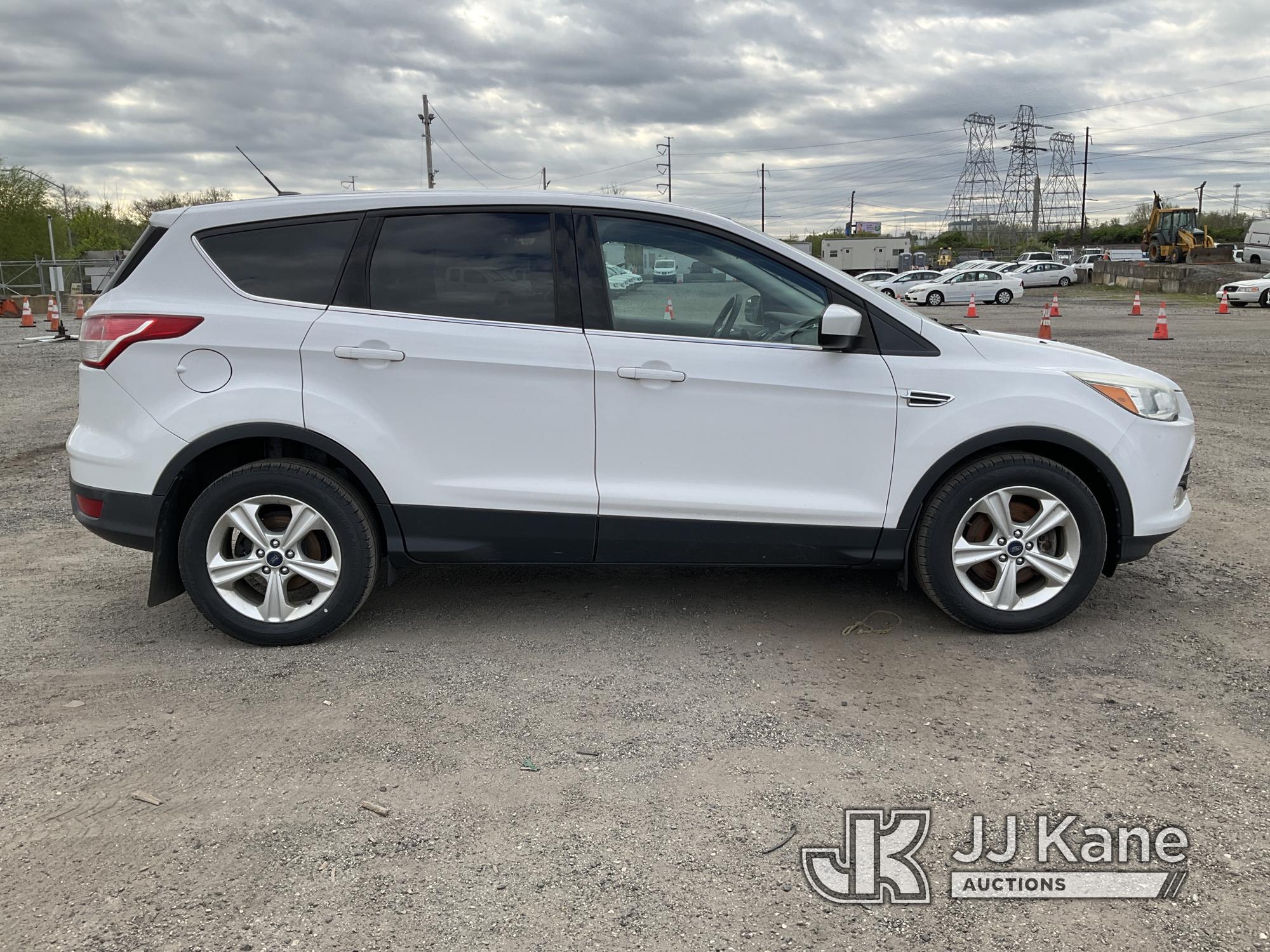 (Plymouth Meeting, PA) 2015 Ford Escape 4x4 4-Door Sport Utility Vehicle Runs & Moves, Body & Rust D