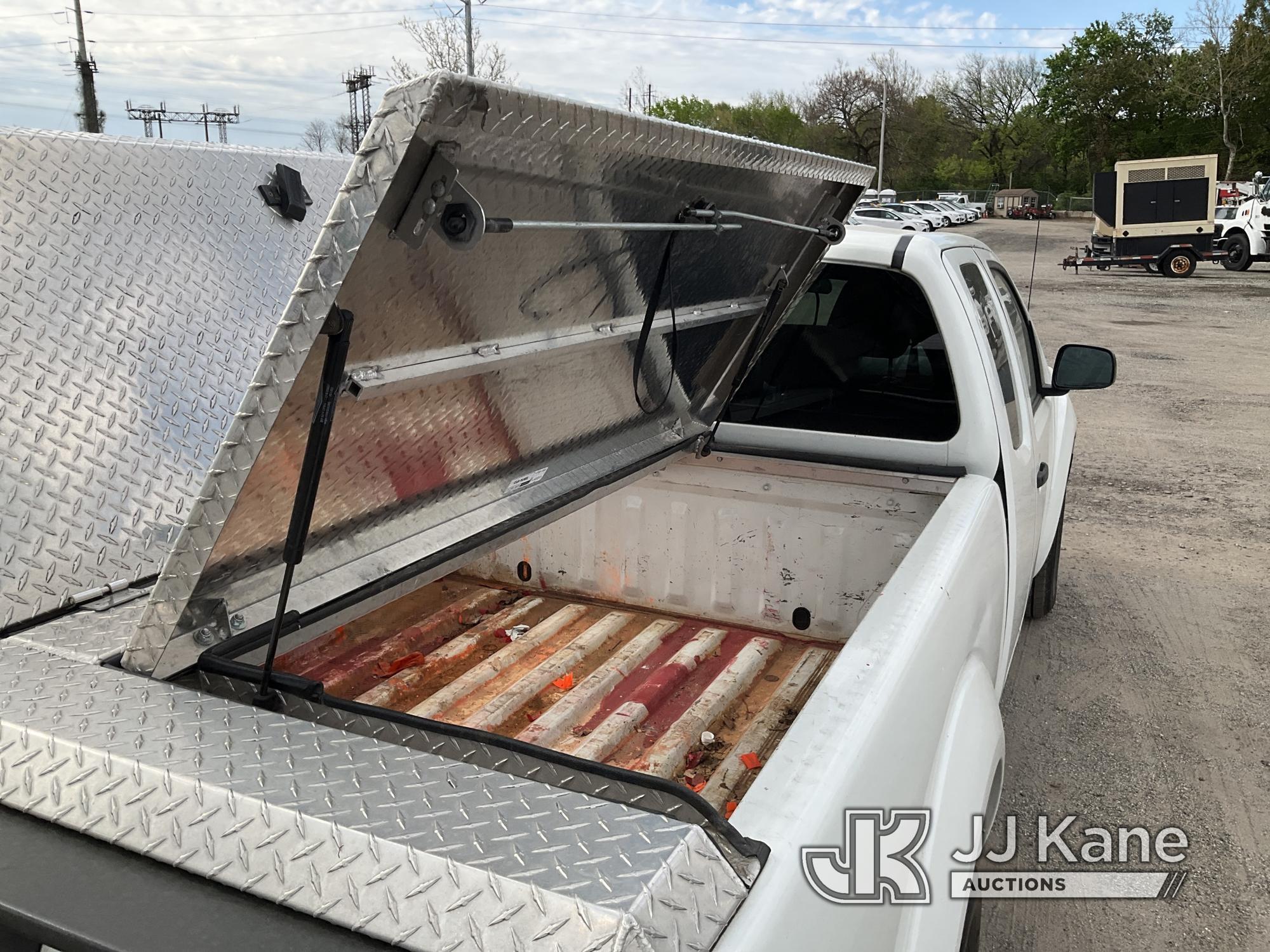 (Plymouth Meeting, PA) 2017 Nissan Frontier Extended-Cab Pickup Truck Runs & Moves, Body & Rust Dama