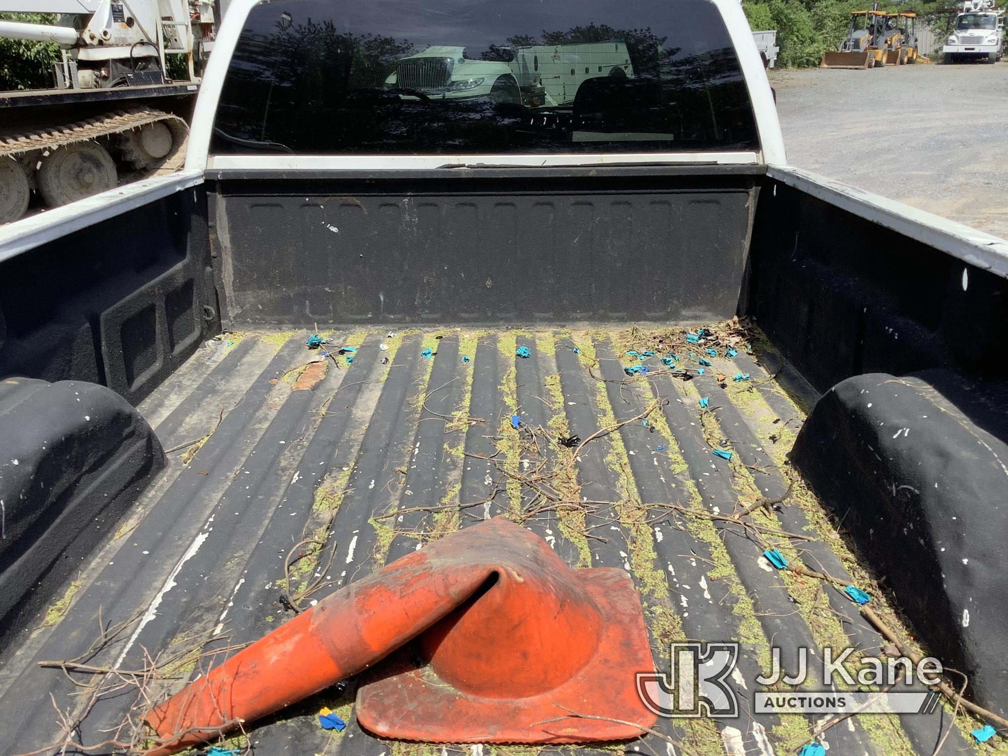 (Frederick, MD) 2007 Chevrolet Silverado 2500HD 4x4 Crew-Cab Pickup Truck Runs Rough & Moves, Engine