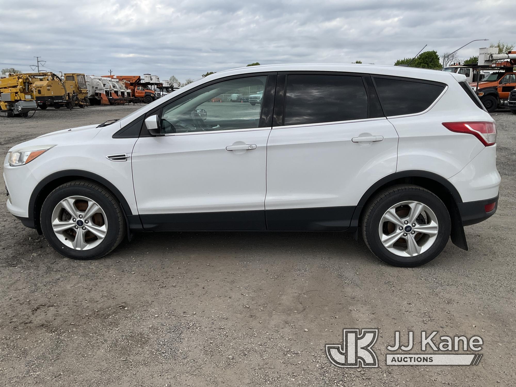 (Plymouth Meeting, PA) 2015 Ford Escape 4x4 4-Door Sport Utility Vehicle Runs & Moves, Body & Rust D