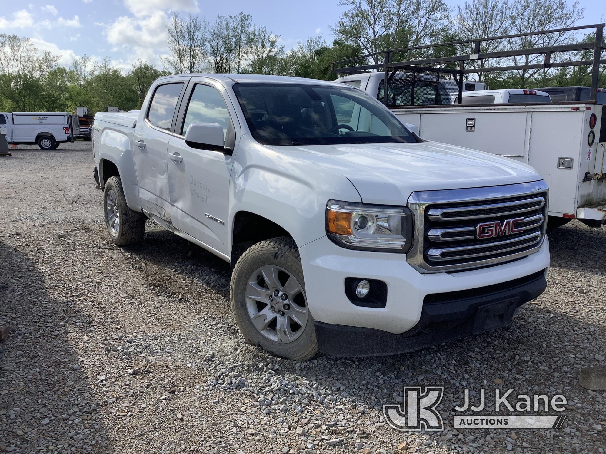 (Smock, PA) 2016 GMC Canyon 4x4 Crew-Cab Pickup Truck Title Delay) (Wrecked, Runs, Not Moving, No St