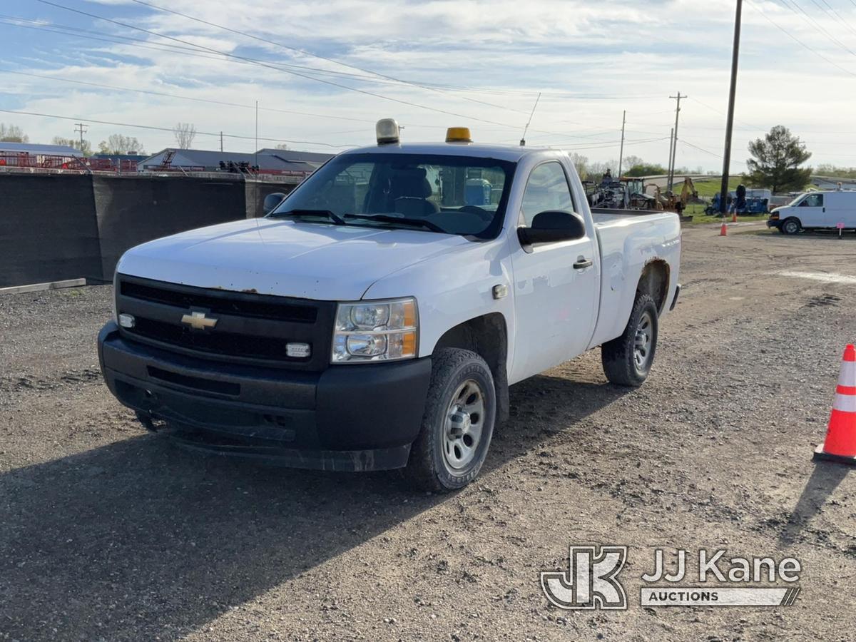 (Charlotte, MI) 2009 Chevrolet Silverado 1500 Pickup Truck Runs & Moves) (Rust Damage, Body Damage