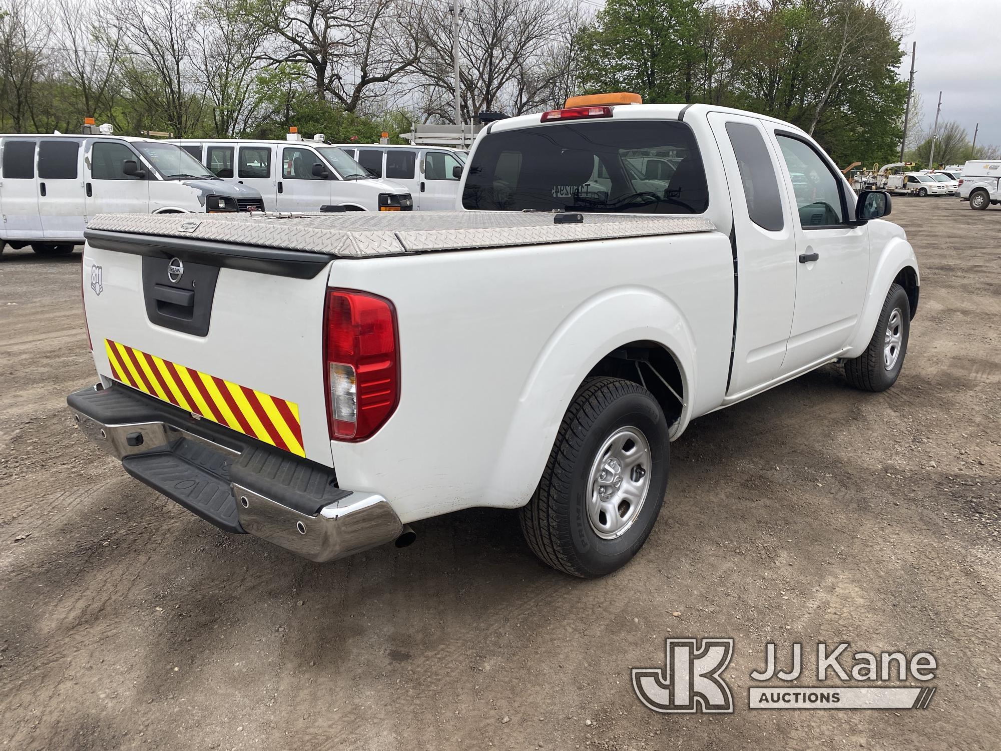 (Plymouth Meeting, PA) 2016 Nissan Frontier Extended-Cab Pickup Truck Runs & Moves, Body & Rust Dama