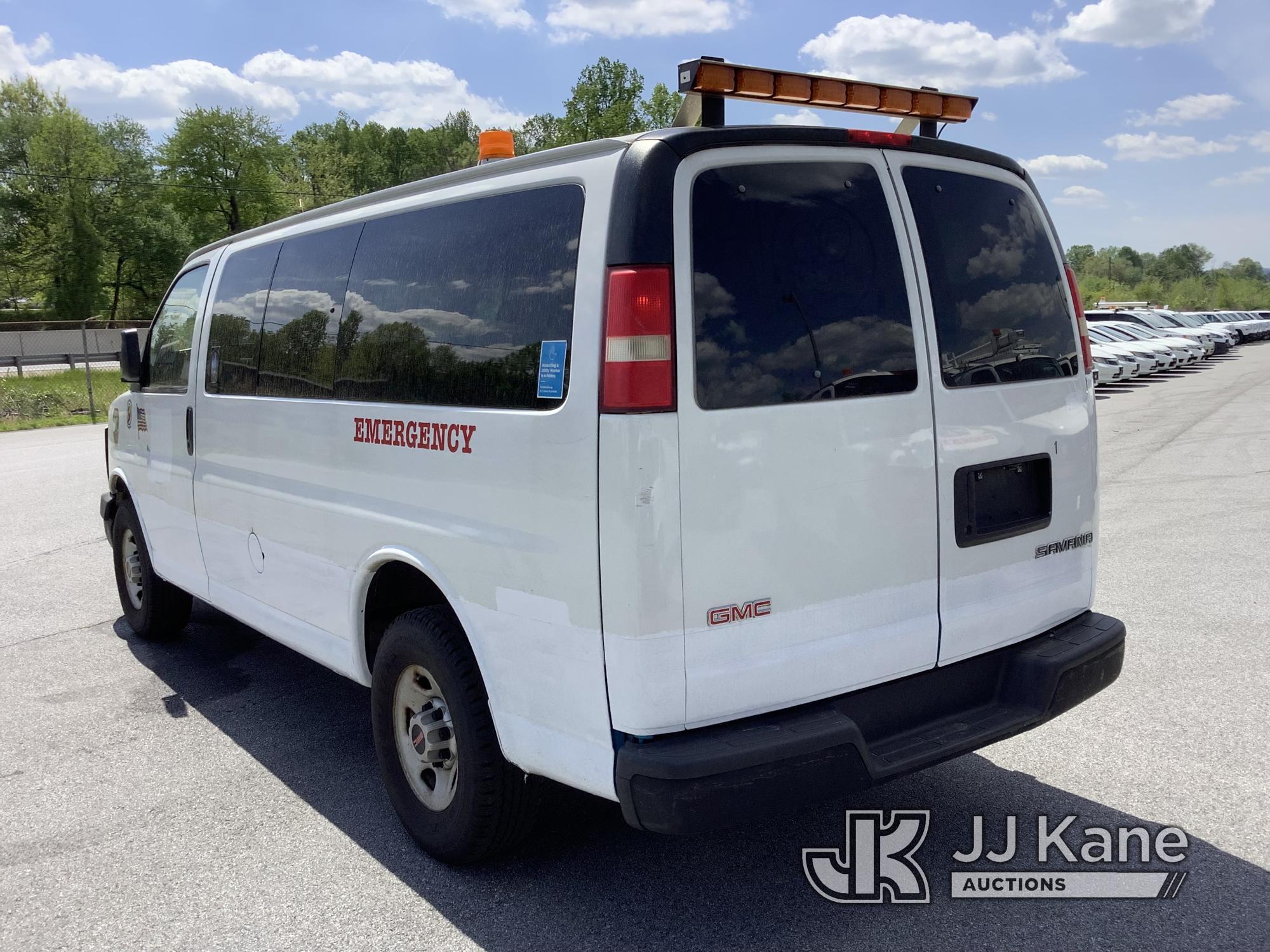 (Chester Springs, PA) 2009 GMC Savana G3500 Cargo Van Runs & Moves, Rust & Body Damage) (Inspection