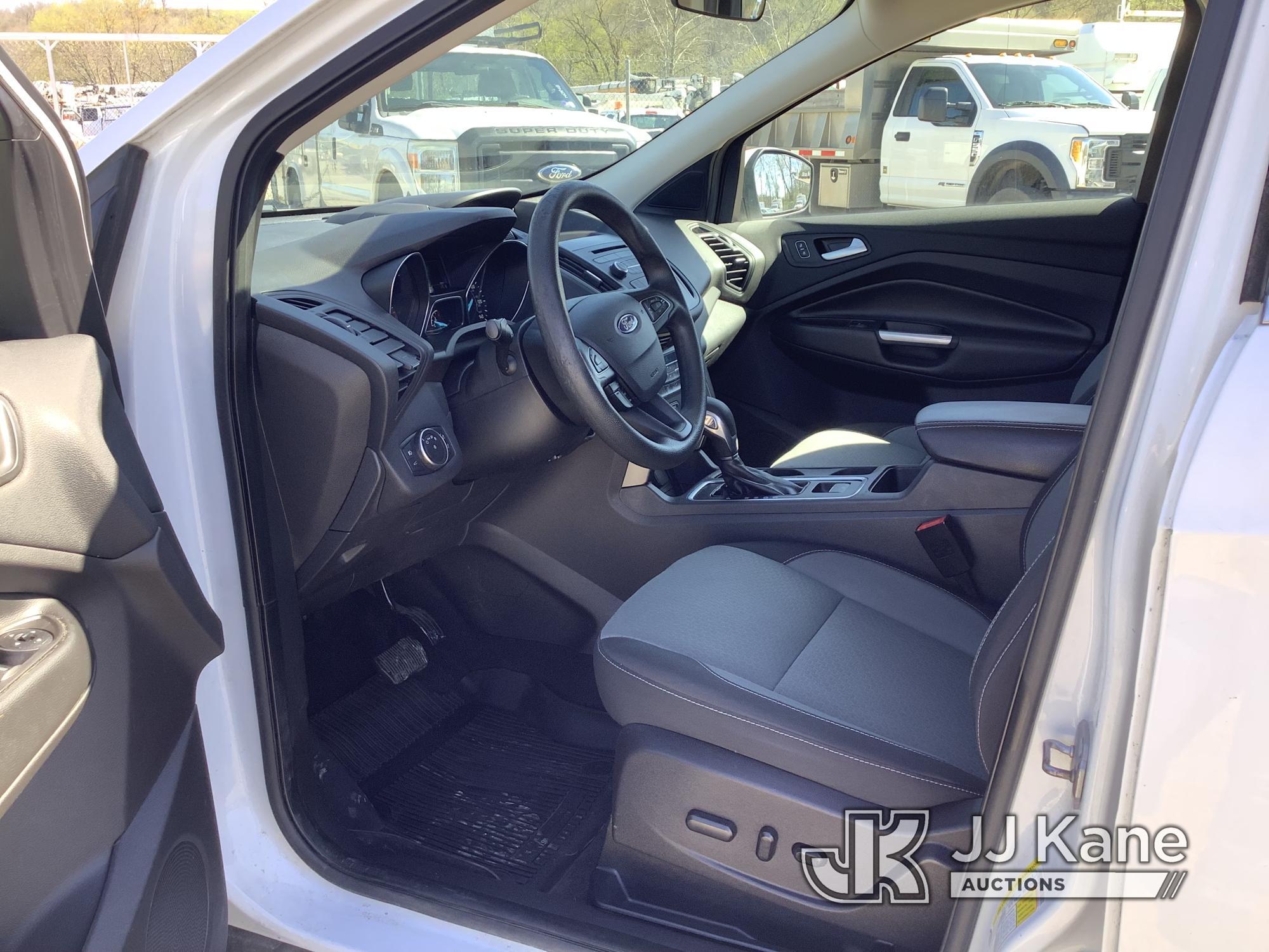 (Smock, PA) 2018 Ford Escape 4x4 4-Door Sport Utility Vehicle Runs & Moves, Rust Damage