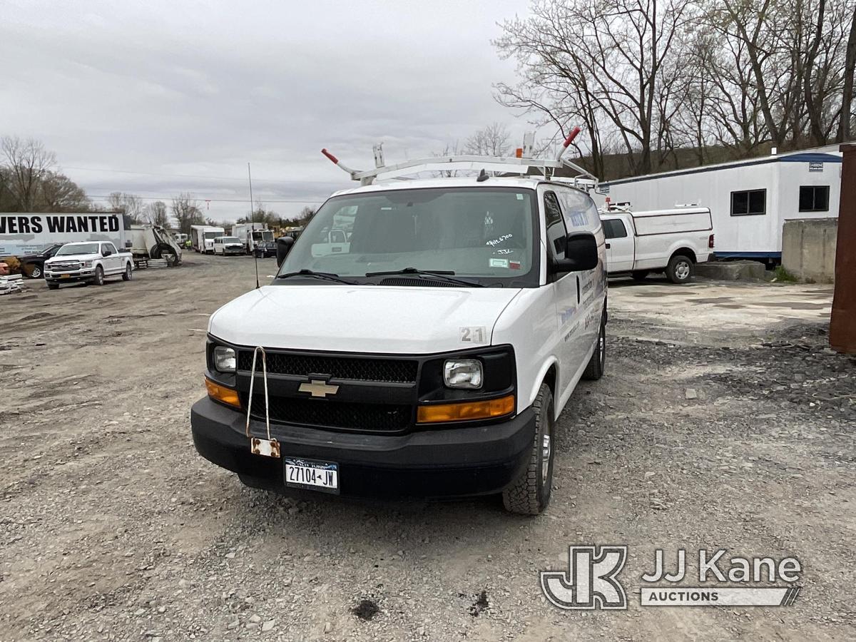 (Catskill, NY) 2016 Chevrolet Express G2500 Cargo Van Runs & Moves) (Check Engine Light On) (Rear Ca