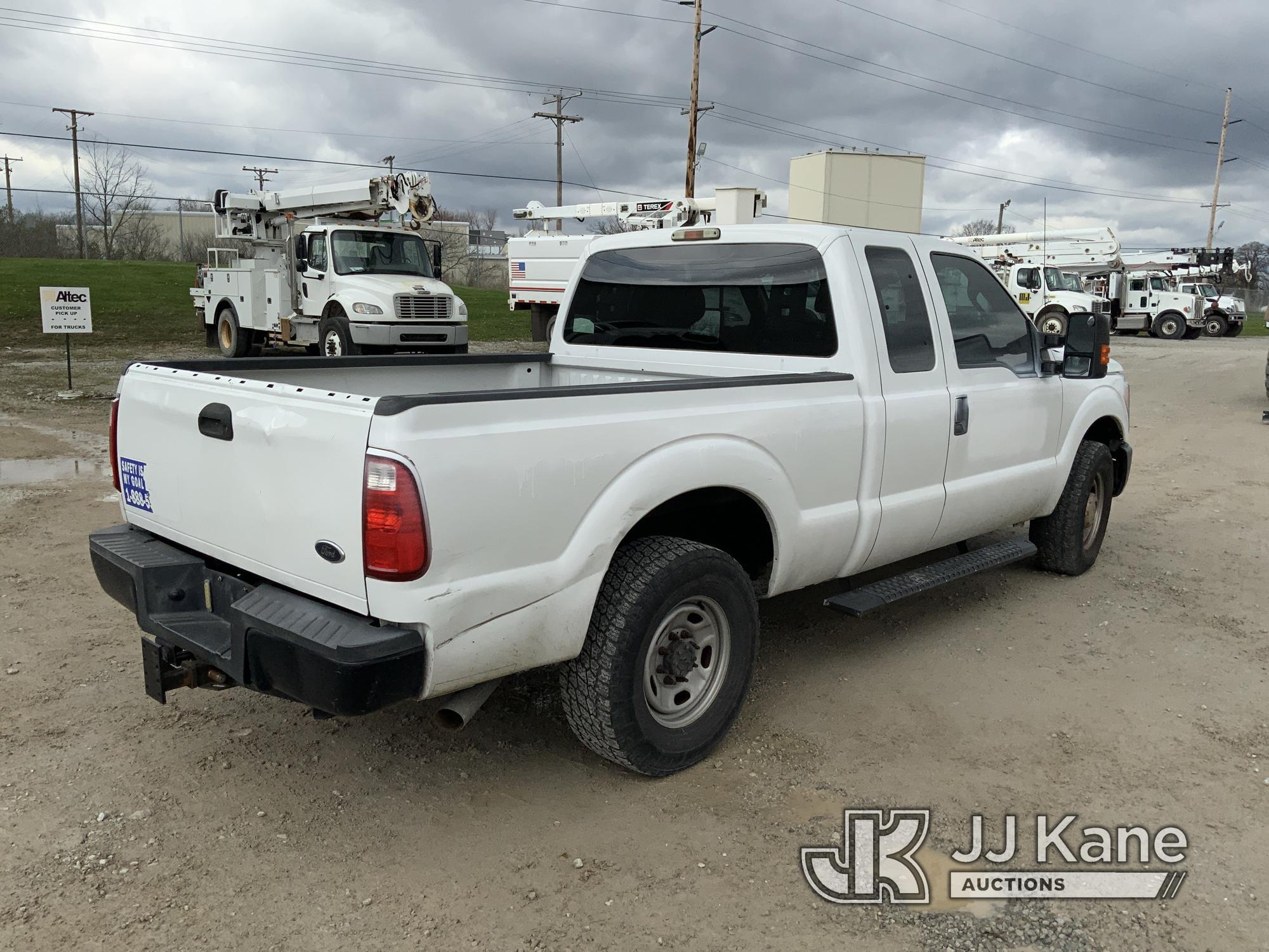 (Fort Wayne, IN) 2015 Ford F250 Extended-Cab Pickup Truck Not Running, Condition Unknown, No Crank