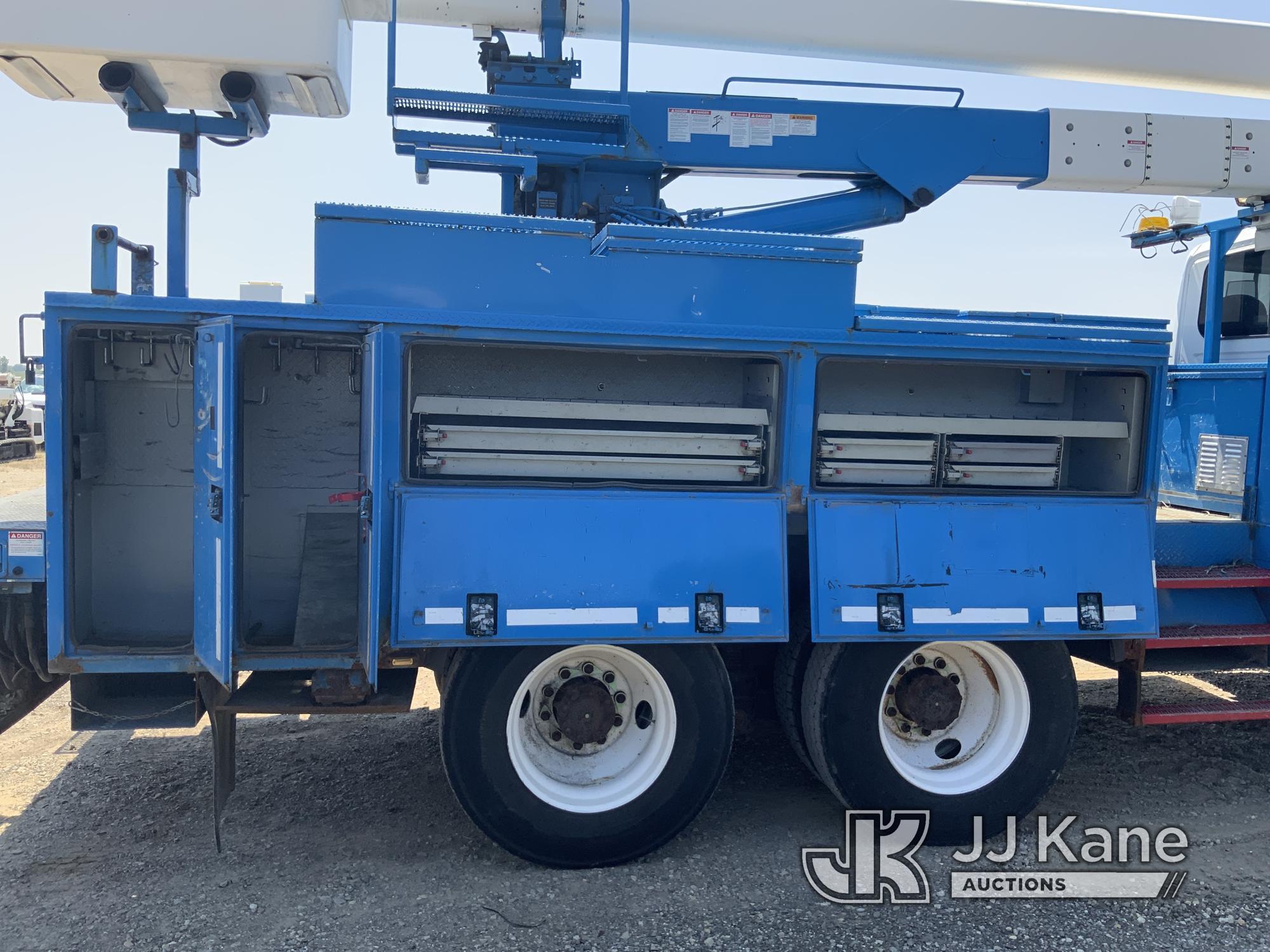 (Charlotte, MI) HiRanger 5FC-55, Bucket Truck center mounted on 2010 International 7400 WORKStar T/A