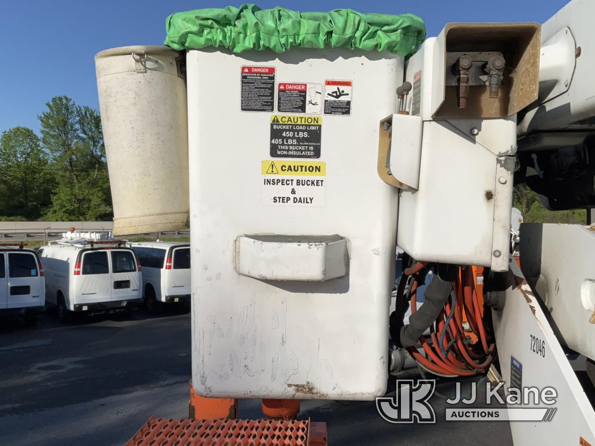 (Chester Springs, PA) Lift-All LOM-50-1S, Material Handling Bucket Truck rear mounted on 2009 Ford F