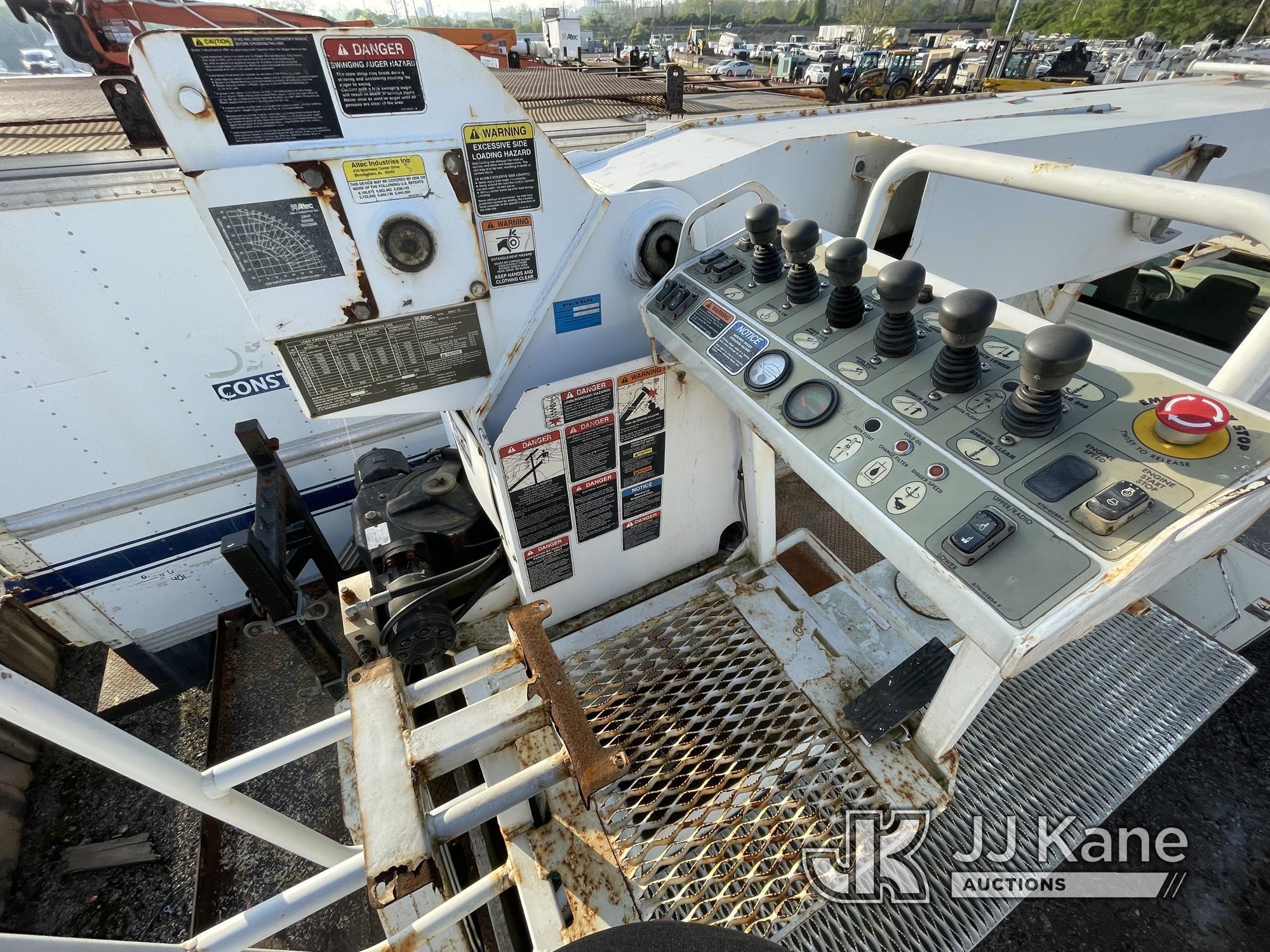 (Plymouth Meeting, PA) Altec DM47-TR, Digger Derrick rear mounted on 2008 International 7300 4x4 Uti