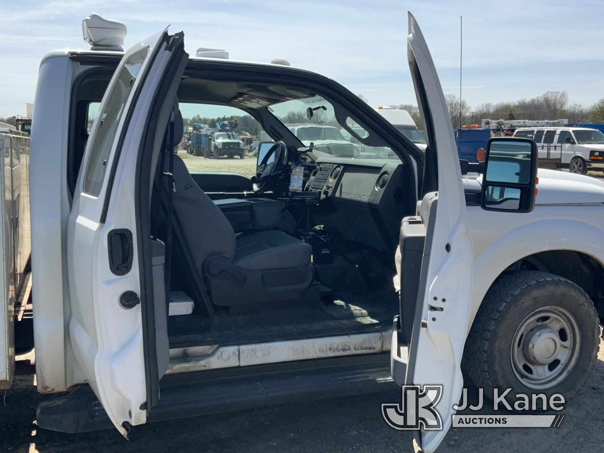 (Charlotte, MI) 2013 Ford F250 Extended-Cab Service Truck Runs, Moves, Jump To Start, Rust, Bad Star