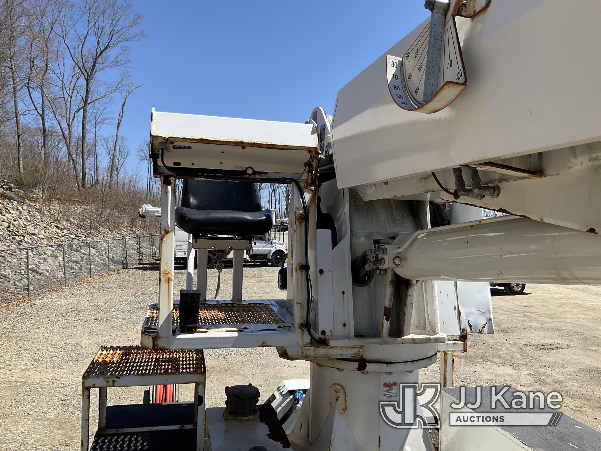 (Shrewsbury, MA) Altec DM47B-TR, Digger Derrick rear mounted on 2019 International Durastar 4300 Fla