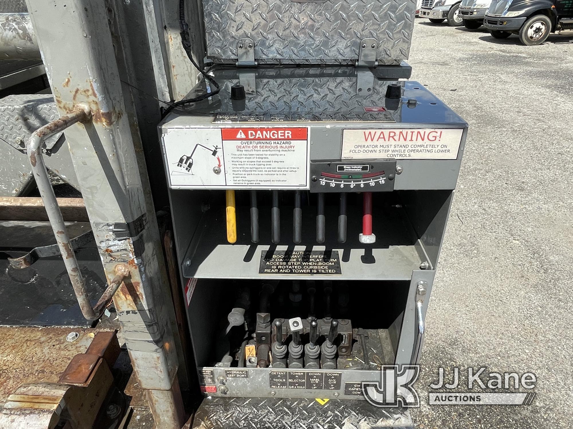 (Plymouth Meeting, PA) Terex Hi-Ranger HR-52M, Material Handling Bucket Truck center mounted on 2013