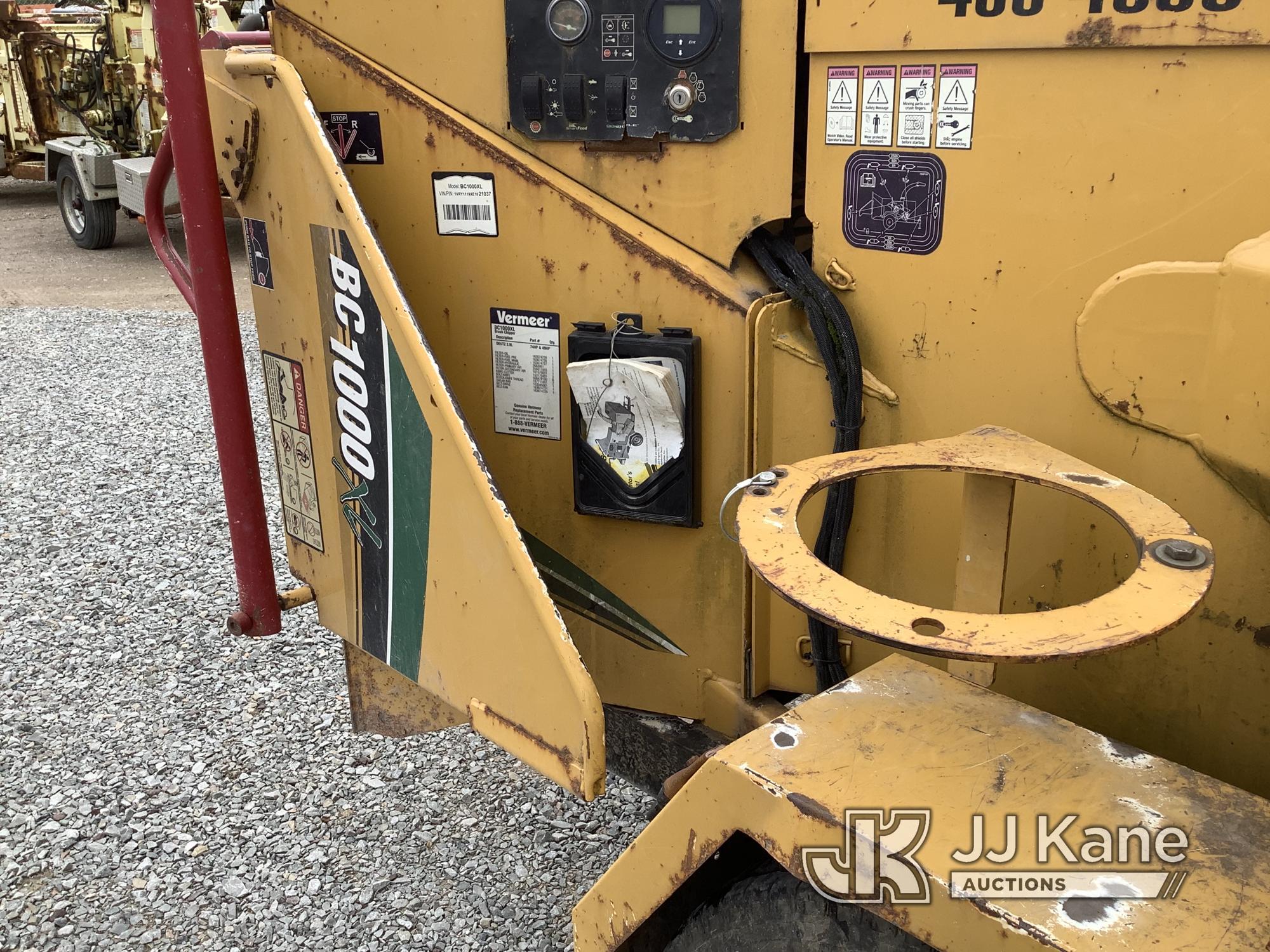(Smock, PA) 2014 Vermeer BC1000XL Chipper (12in Drum) Runs Rough, Operational Condition Unknown, War