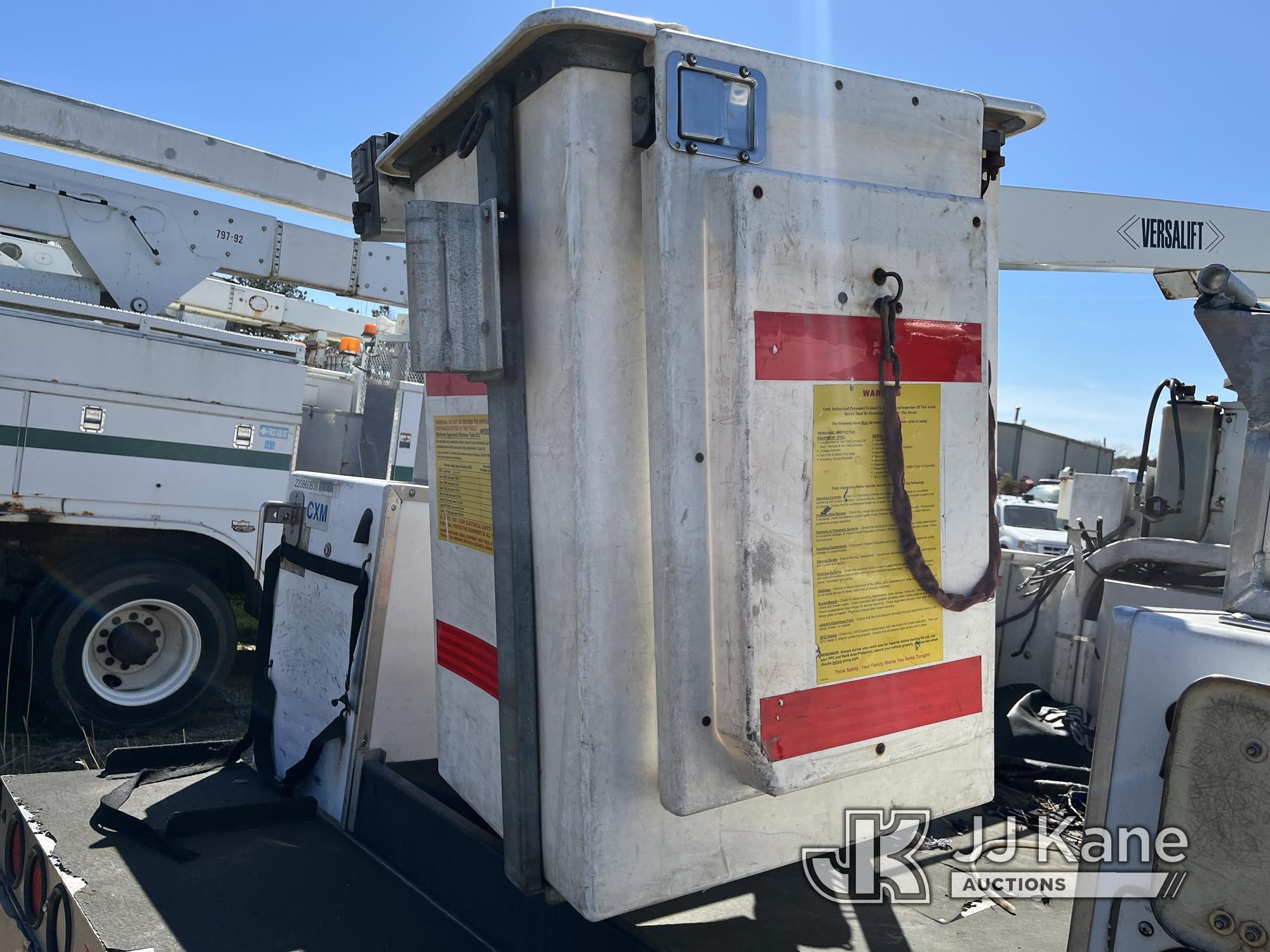 (Bellport, NY) Versalift TEL29NE03, Telescopic Non-Insulated Bucket Truck mounted behind cab on 2008