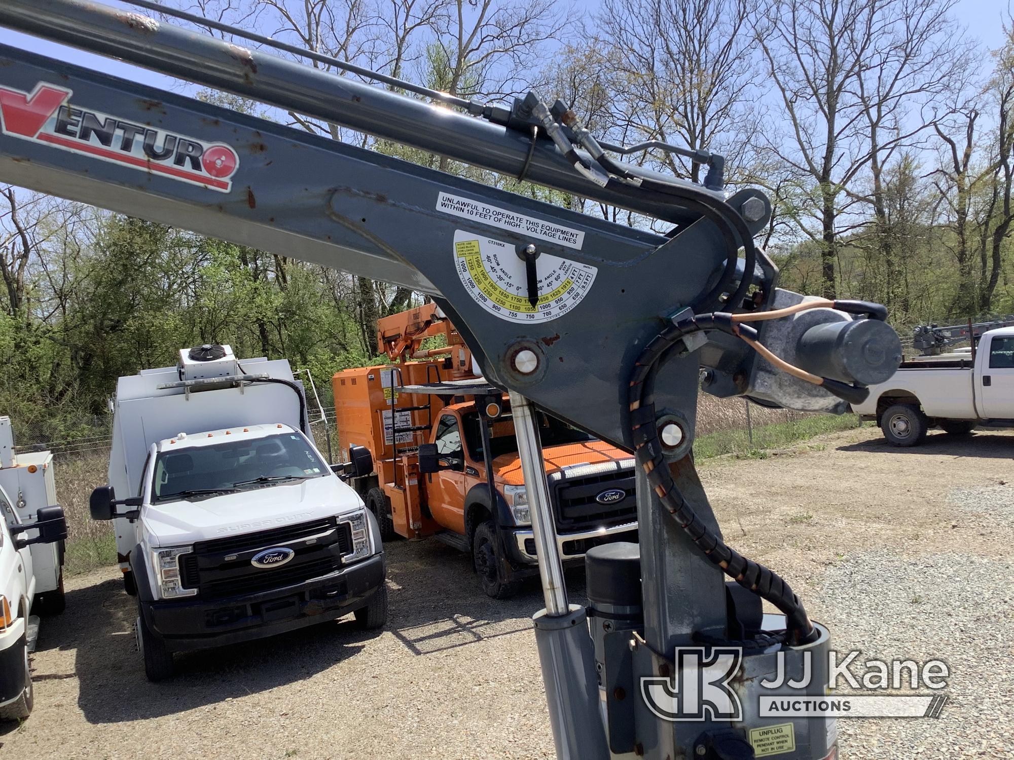(Smock, PA) 2014 Ford F350 4x4 Extended-Cab Service Truck Runs & Moves, Crane Operates, Check Engine