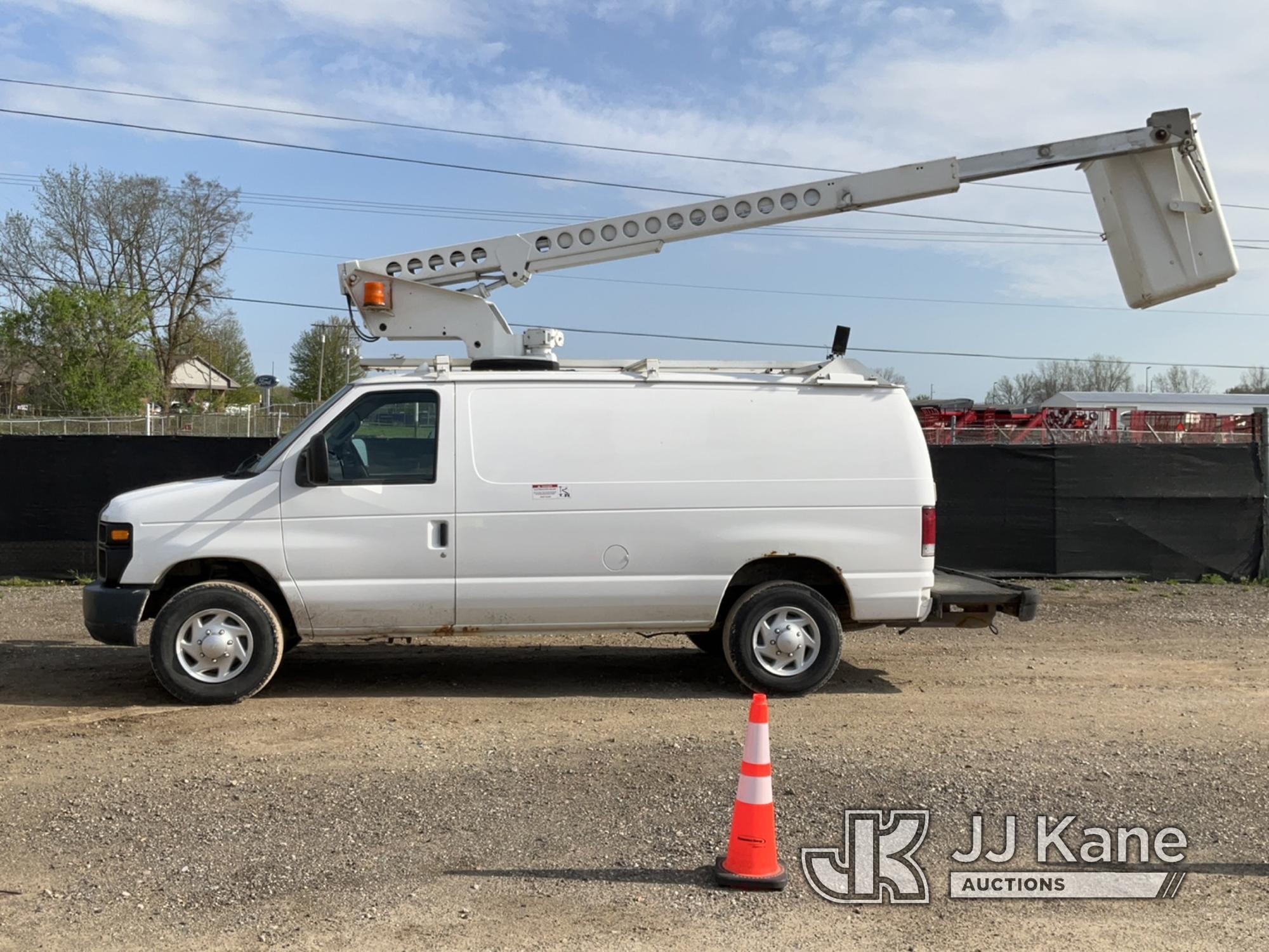 (Charlotte, MI) Telsta A28C, Articulating & Telescopic Non-Insulated Cable Placing Bucket Truck cent