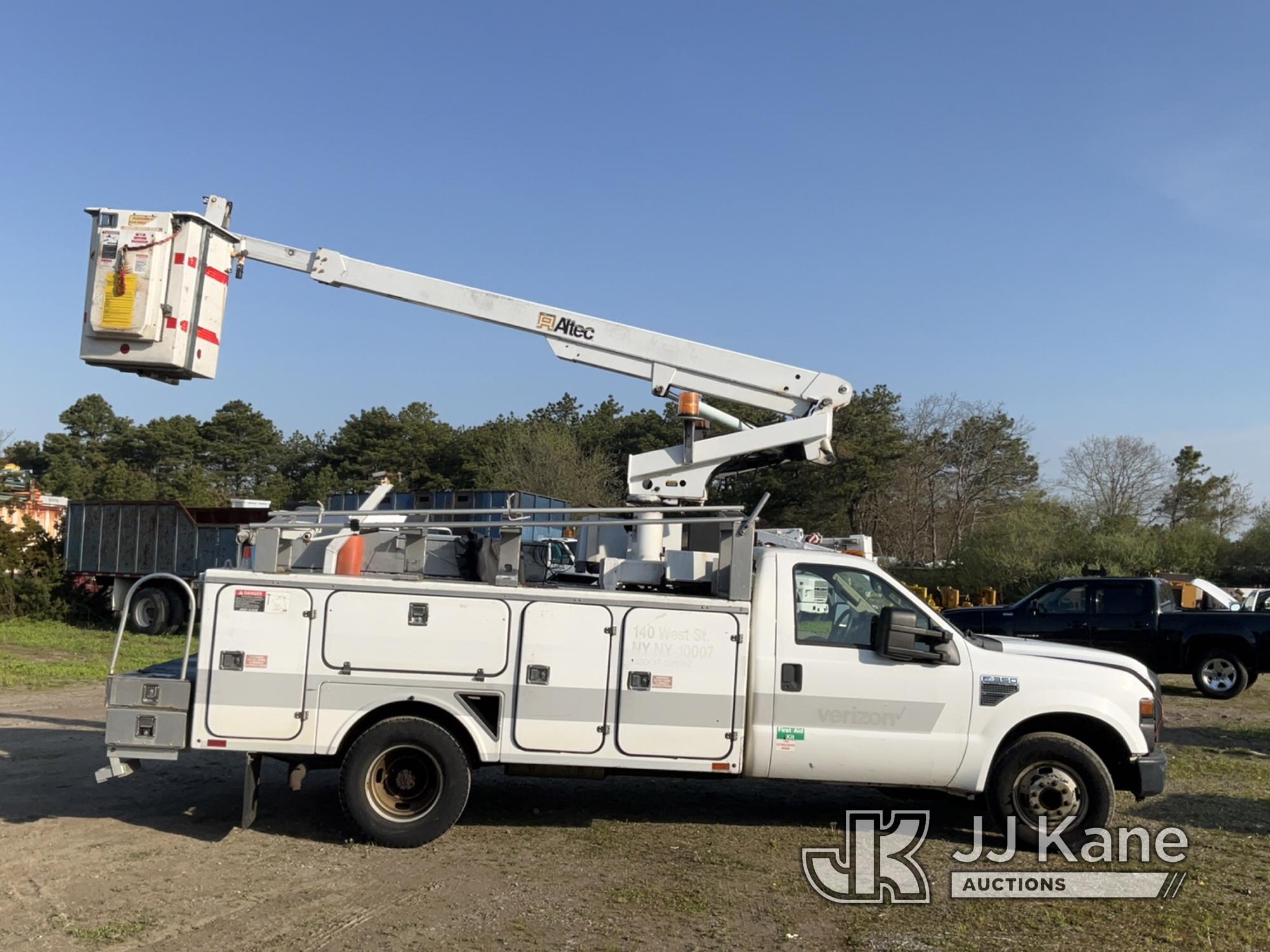 (Bellport, NY) Altec AT200, Telescopic Non-Insulated Bucket Truck mounted on 2008 Ford F350 Service