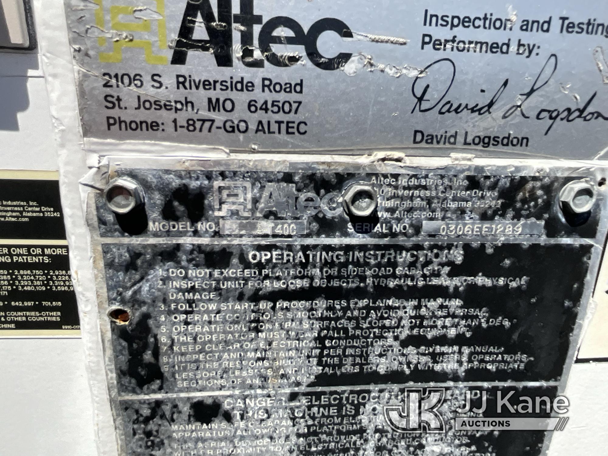 (Detroit, MI) Altec AT40-C, Telescopic Non-Insulated Cable Placing Bucket Truck rear mounted on 2006