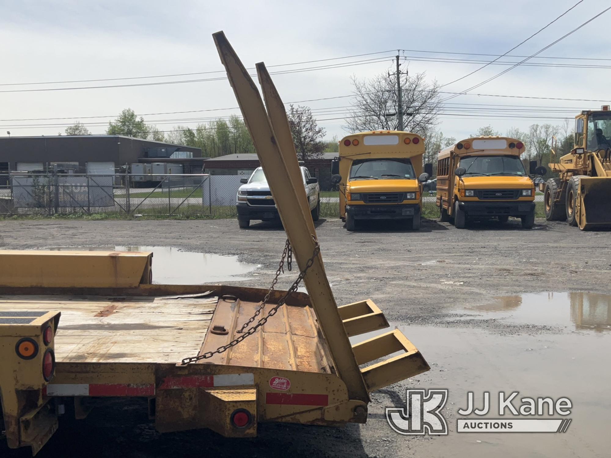 (Rome, NY) 2016 Belshe T16 T/A Tagalong Flatbed Trailer Body & Rust Damage