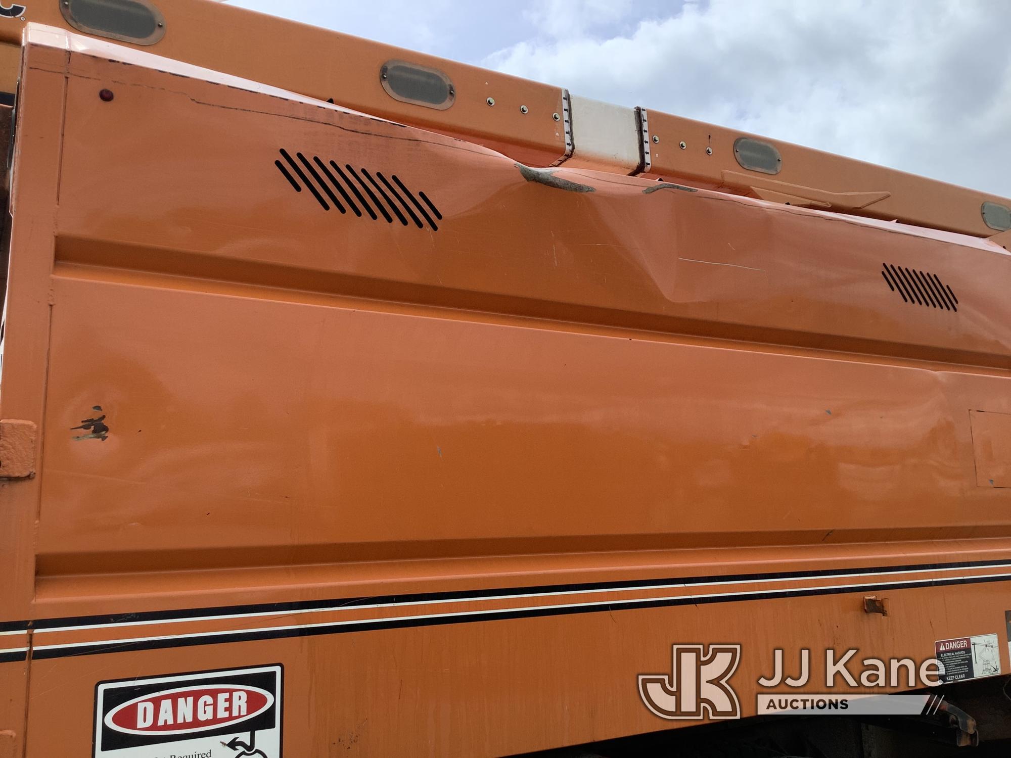 (Smock, PA) Altec LR760E70, Over-Center Elevator Bucket mounted behind cab on 2013 Ford F750 Chipper