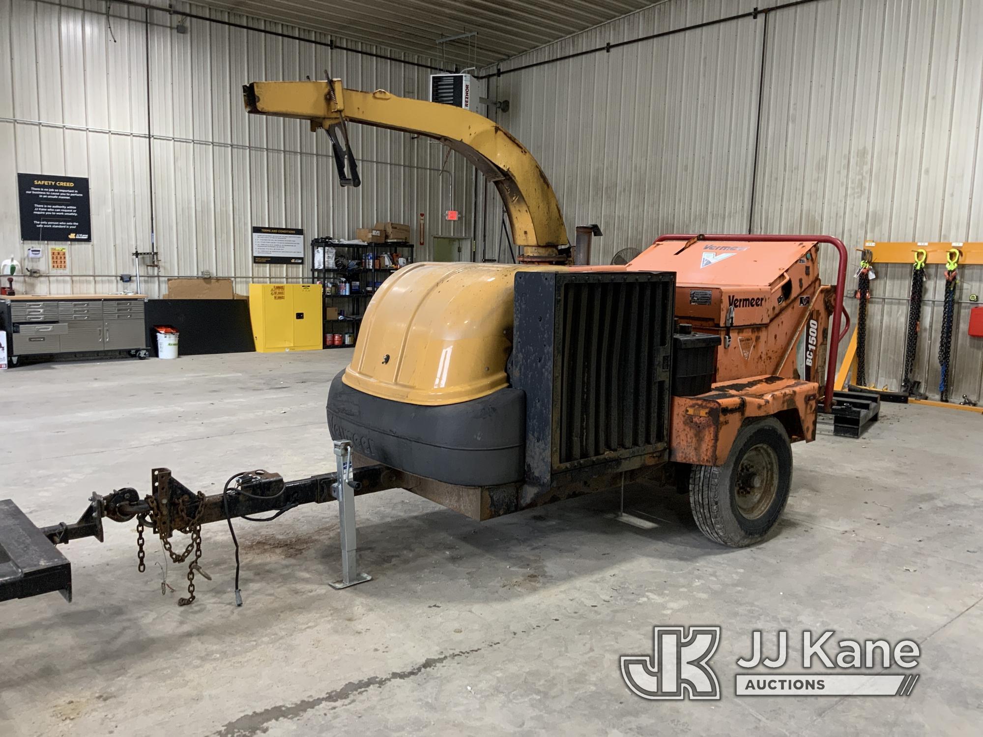 (Fort Wayne, IN) 2008 Vermeer BC1000 Chipper (12in Drum), trailer mtd. Runs) (Hours Unknown, No Key