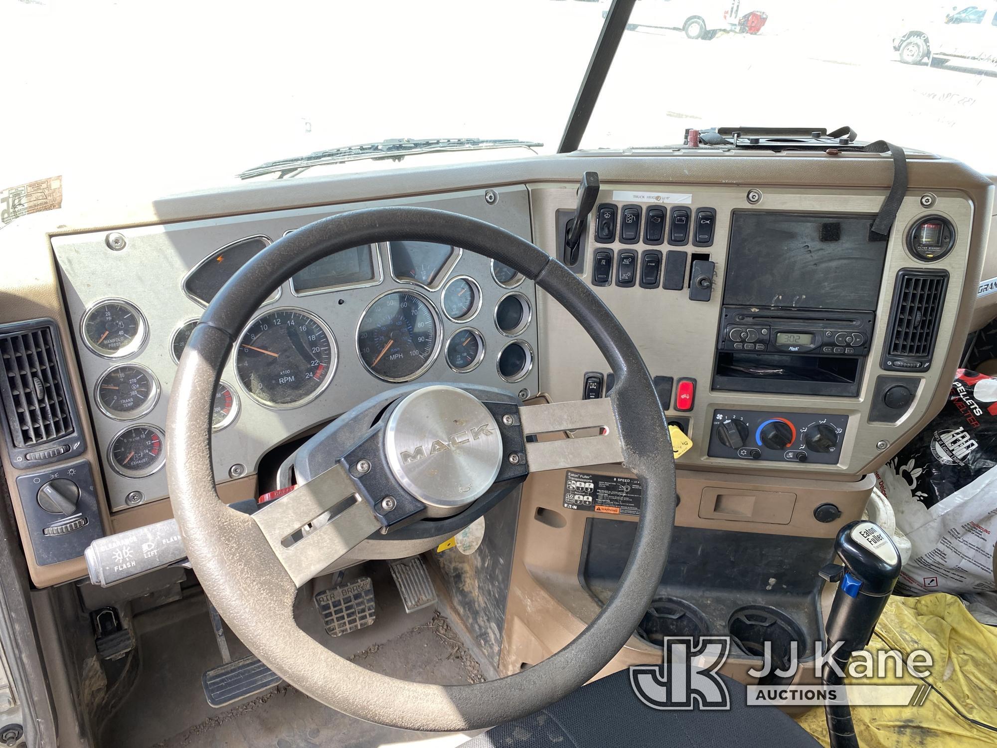 (Plymouth Meeting, PA) 2007 Mack CTP713 Tri-Axle Dump Truck Runs Moves & Dump Operates, Body & Rust