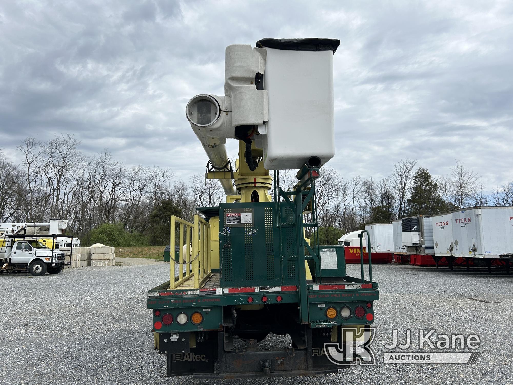 (Hagerstown, MD) Altec LR760-E70, Over-Center Bucket Truck , 2014 International 4300 Flatbed Truck R