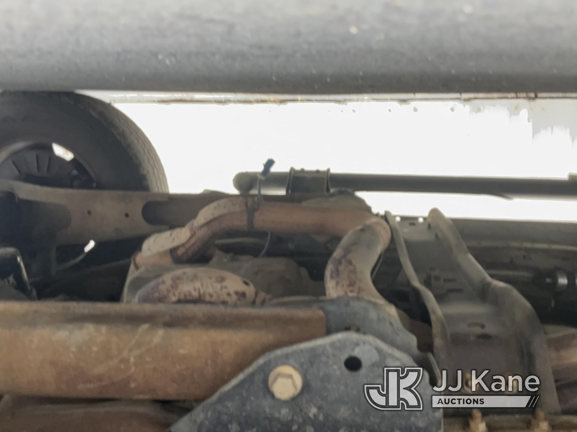 (Jurupa Valley, CA) 2006 Ford F350 Service Truck Runs & Moves, Check Engine Light Is On