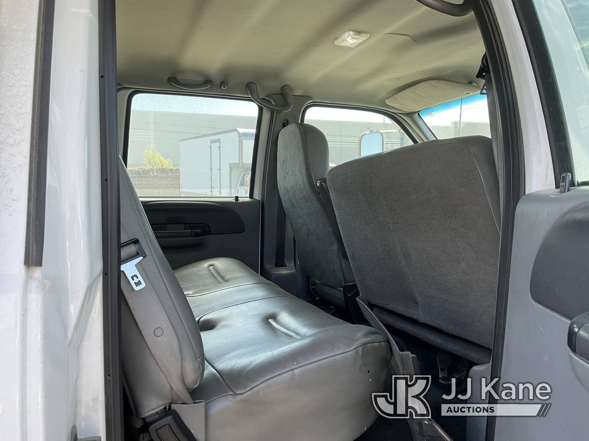 (Jurupa Valley, CA) 2006 Ford F650 Van Body Truck Runs & Moves, Must Be Registered Out Of State Due