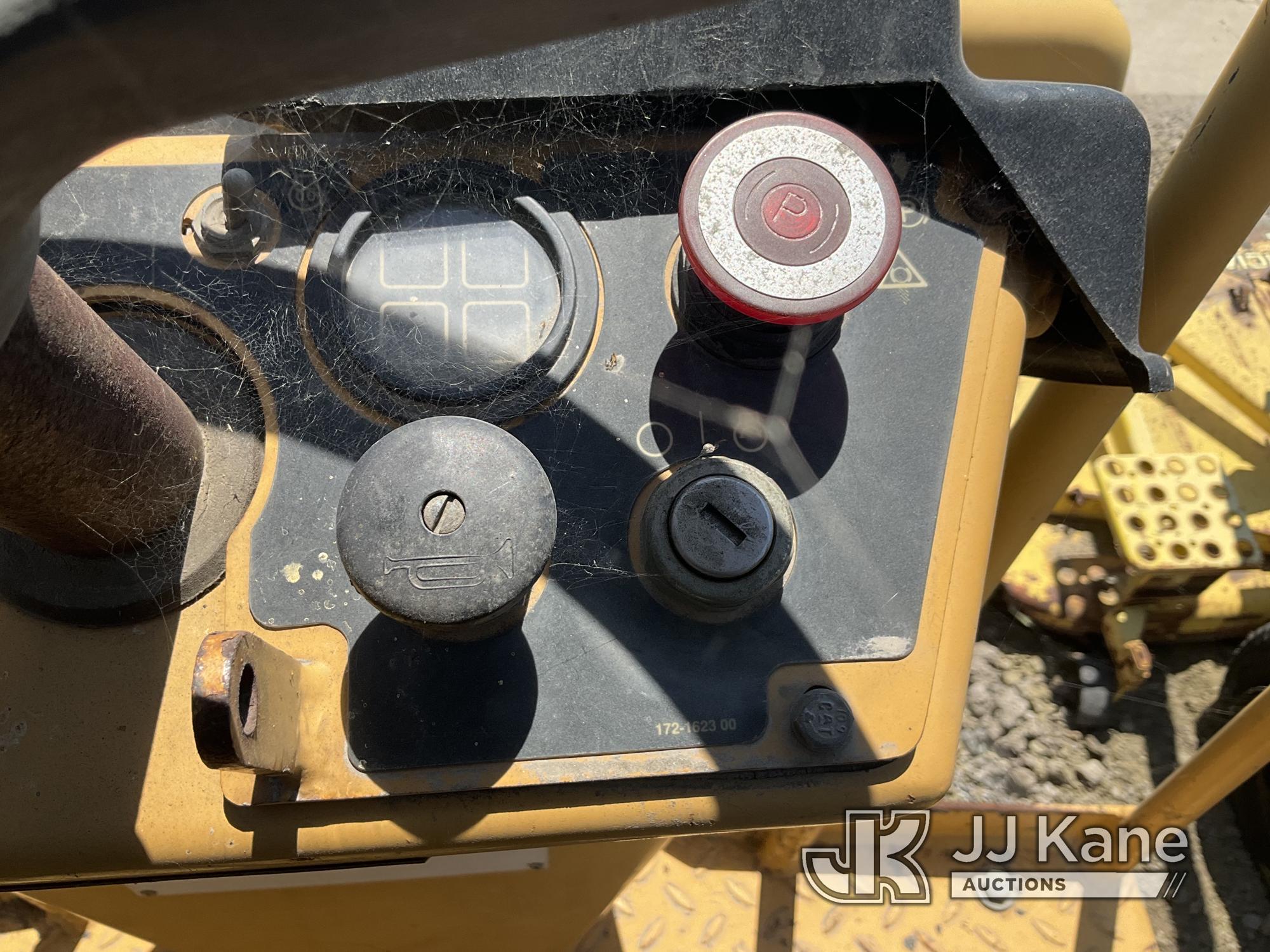 (Jurupa Valley, CA) Vibratory Roller Not Running, Missing Keys, True Hours Unknown