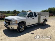 2013 Chevrolet 3500HD 4x4 Extended-Cab Service Truck Runs, Moves, Chip In Windshield, Power Steering
