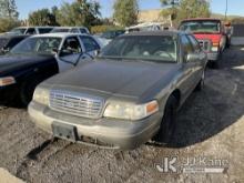 (Jurupa Valley, CA) 2000 Ford Crown Victoria Police Interceptor 4-Door Sedan Not Running, Has Broken