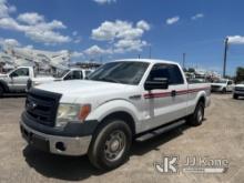(Tampa, FL) 2014 Ford F150 Extended-Cab Pickup Truck Runs & Moves) (Body Damage, Paint Damage, Check