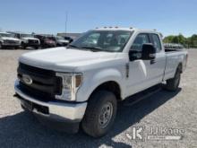 2019 Ford F350 4x4 Extended-Cab Pickup Truck Runs & Moves) (Check Engine Light On, Body Damage, Tail