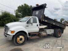 2007 Ford F750 Dump Truck Runs, Moves, Dump Operates, Passenger Fender Damage