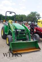 JOHN DEERE 3320 (R) SN LV3320HED190828 HRS 1594 W/LOADER AND BUCKET