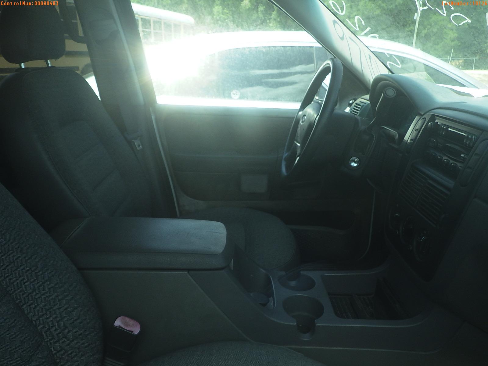 5-10126 (Cars-SUV 4D)  Seller: Florida State D.E.P. 2002 FORD EXPLORER