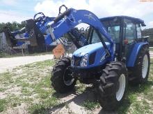 7-01228 (Equip.-Tractor)  Seller: Florida State F.W.C. NEW HOLLAND TL100ADT ENCL