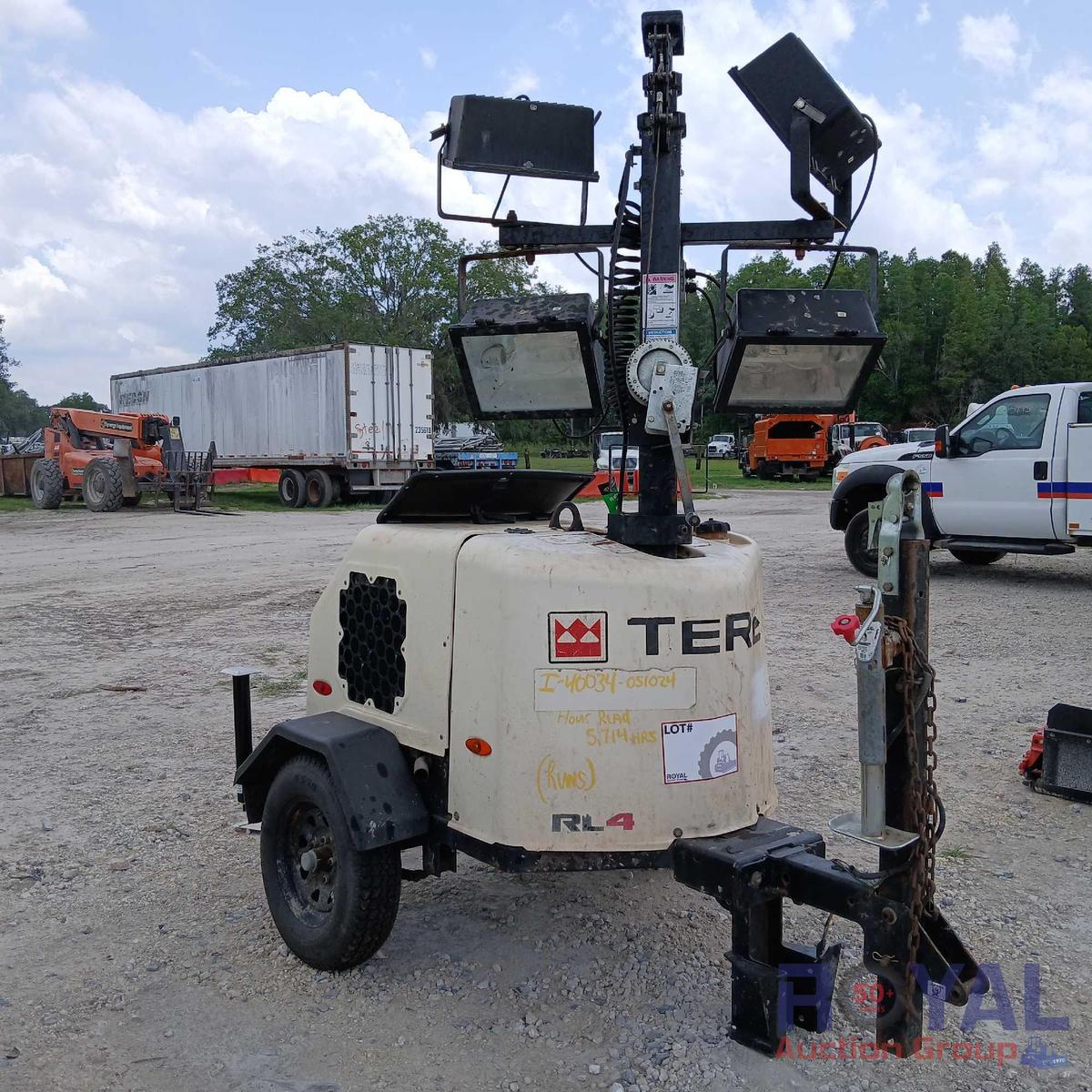 2016 Terex Towable Light Tower