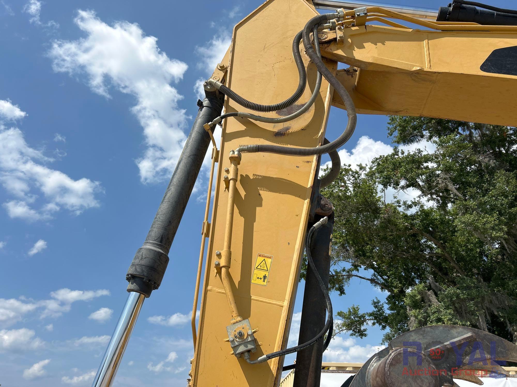 2013 Caterpillar 320E Hydraulic Excavator