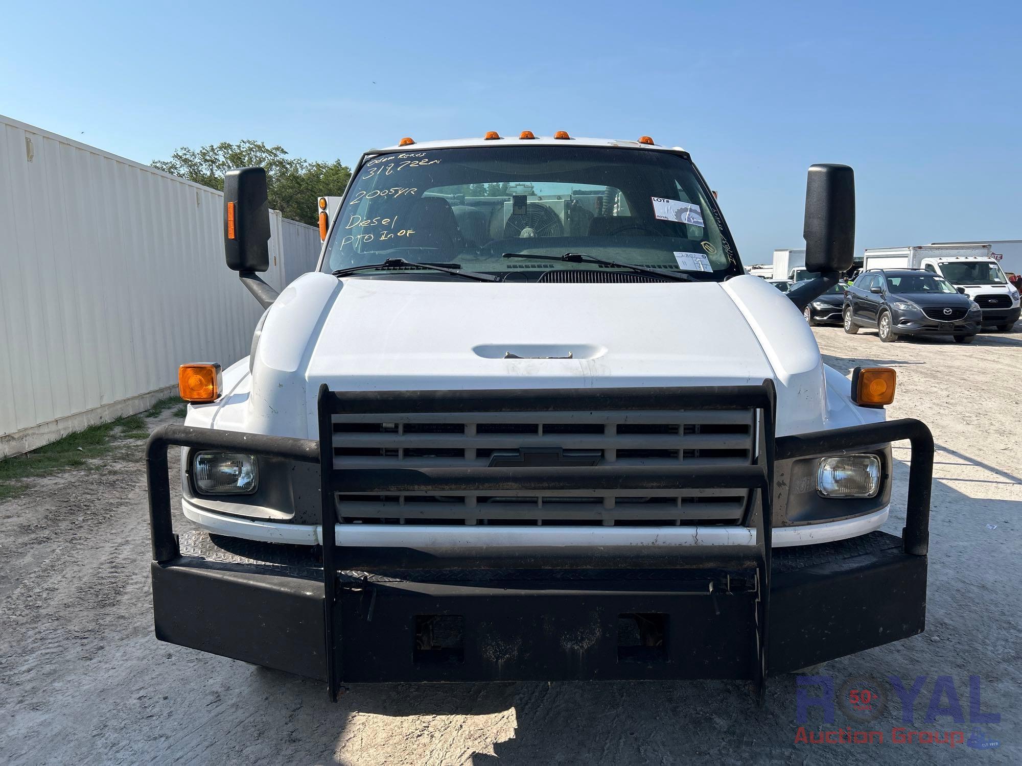 2005 Chevrolet C5500 Service Truck