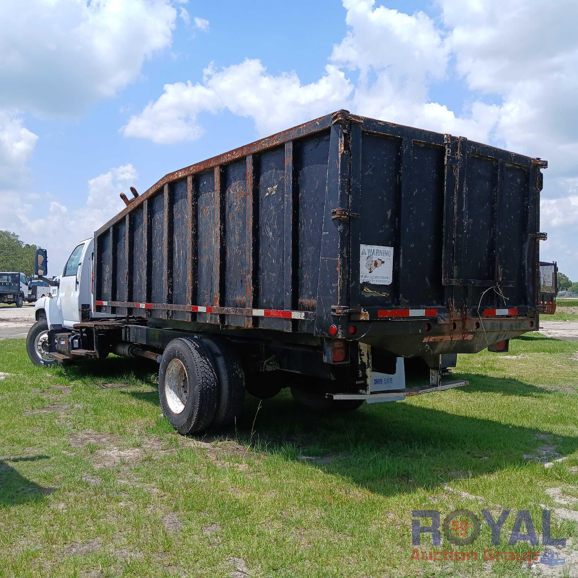 2005 GMC C8500 Grapple Truck